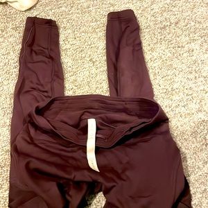 Lululemon fleece lined running pants